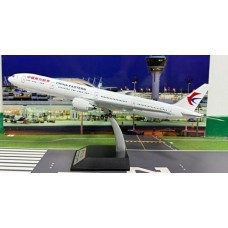KJB77W170 - 1/200 B-2025 CHINA EASTERN AIRLINES 777-39PER WITH STAND