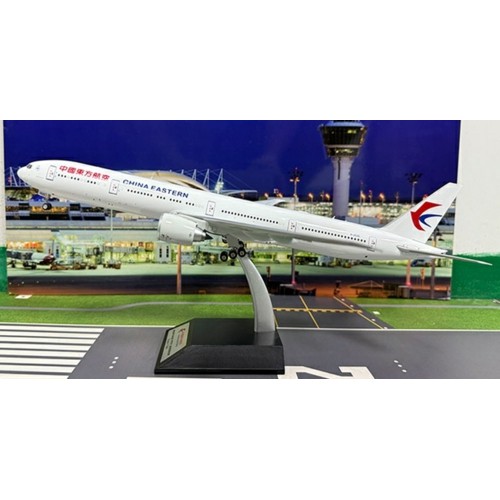 KJB77W170 - 1/200 B-2025 CHINA EASTERN AIRLINES 777-39PER WITH STAND