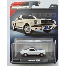 MAJ85SHELBY350 - 1/64 1965 SHELBY GT350 WHITE WITH DISPLAY CASE
