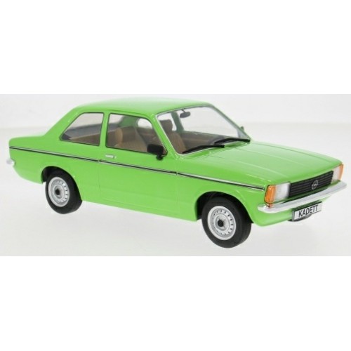 MCG181012 - 1/18 OPEL KADETT C2 GREEN 1977