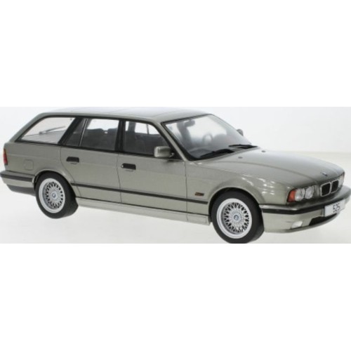 MCG18329 - 1/18 BMW 5ER (E34) TOURING METALLIC GREY 1991