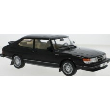 MCG18338 - 1/18 SAAB 900 TURBO BLACK 1981