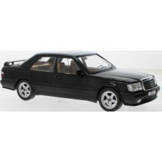 MCG18341 - 1/18 MERCEDES W124 TUNING METALLIC BLACK 1986