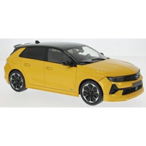 MCG18512 - 1/18  OPEL ASTRA L YELLOW 2023