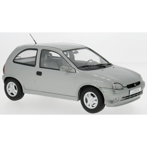 MCG18515 - 1/18 OPEL CORSA B GSI SILVER - LHD