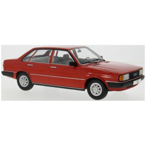 MCG18526 - 1/18 AUDI 80 (B2) RED 1978