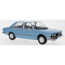 MCG18541 - 1/18 BMW 5 SERIES (E12) LIGHT BLUE 1973