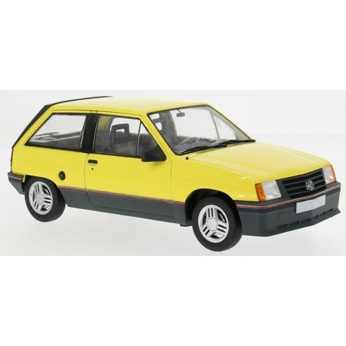 MCG18903 - 1/18 VAUXHALL NOVA SR - YELLOW 1983 - RHD UK EXCLUSIVE