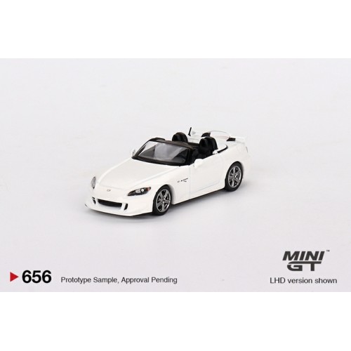 MGT00656-L - 1/64 HONDA S2000 (AP2) CR GRAND PRIX WHITE (LHD)