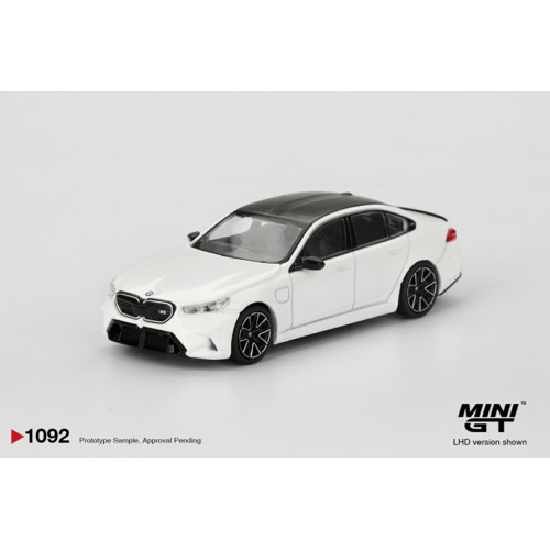 MGT01092-R - 1/64 BMW M5 ALPINE WHITE (RHD)