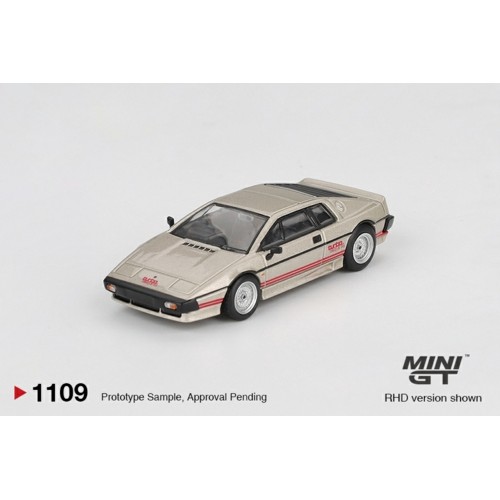 MGT01109-R - 1/64 LOTUS ESPRIT TURBO METALLIC SILVER (RHD)