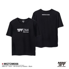 MGTOM056-XS - MINI GT T-SHIRT 64 DRIVEN BY PASSION BLACK - XS