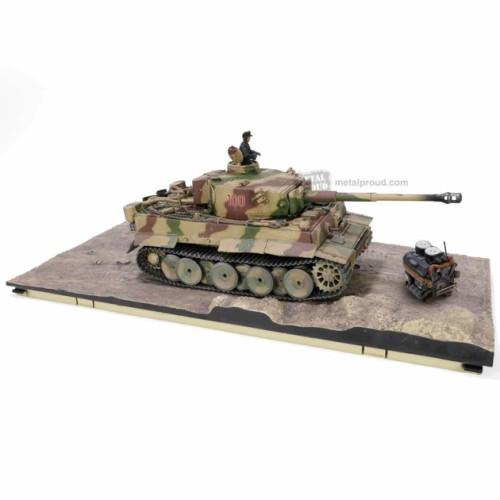 MP912043C - 1/32 GERMAN SD.KFZ.181 PZKPFW VI TIGER  NO. 100, 1943 EASTERN FRONT KURSK