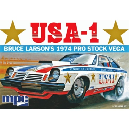 MPC828 - 1/25 BRUCE LARSON USA/1 PRO STOCK VEGA (PLASTIC KIT)