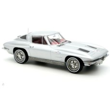 NV189052 - 1/18 1963 CHEVROLET CORVETTE STING RAY - SEBRING SILVER