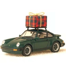 NV750070 - 1/43 PORSCHE 911 TURBO 1978 - GREEN WITH CHRISTMAS PRESENT
