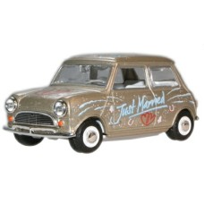 OX43MIN016 - 1/43 JUST MARRIED MINI CAR