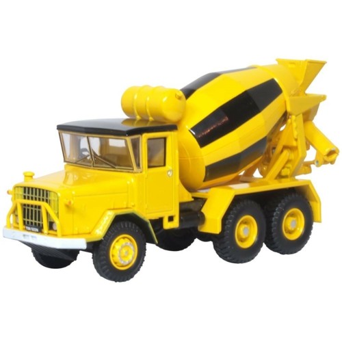 OX76ACM002 - 1/76 AEC 690 CEMENT MIXER YELLOW AND BLACK