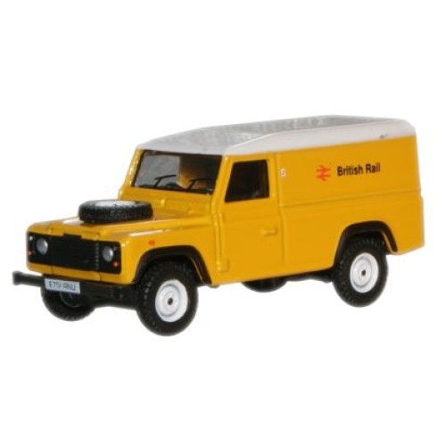 OX76DEF007 - 1/76 BRITISH RAIL LAND ROVER DEFENDER