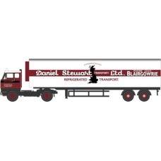 OX76F88002 - 1/76 VOLVO F88 SHORT FRIDGE TRAILER DANIEL STEWART