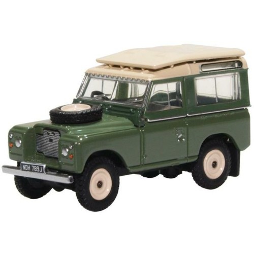 OX76LR2AS003 - 1/76 LAND ROVER SERIES IIA STATION WAGON PASTEL GREEN