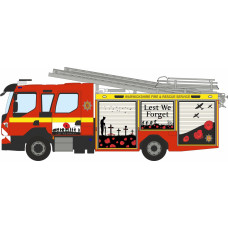 OX76VEO005 - 1/76 VOLVO FL EMERGENCY ONE WARWICKSHIRE FIRE & RESCUE SERVICE