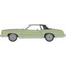 OX87CM74001 - 1/87 1974 CHEVROLET MONTE CARLO LANDAU MEDIUM GREEN/BLACK ROOF