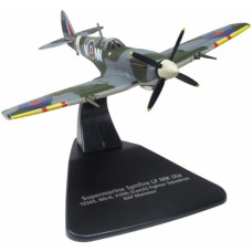 OXAC123 - 1/72 1945 SPITFIRE IXE RAF NO.310 (CZECH) SQN. MANSTON