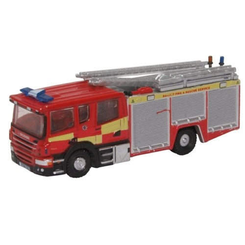 OXNSFE007 - N GAUGE SCANIA PUMP LADDER SURREY FIRE AND RESCUE
