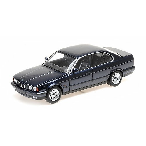 P100024004 - 1/18 BMW 535I (E34) - 1988 - BLUE METALLIC