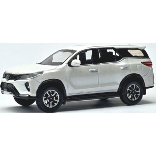 PAR65728 - 1/64 TOYOTA FORTUNER Q VARIANT PLATINUM WHITE 2023 (RHD)