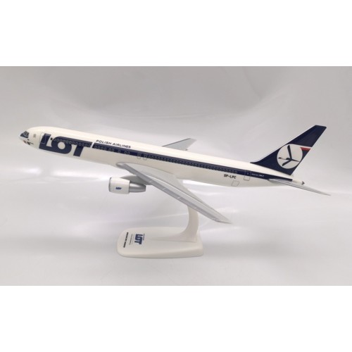 PPC223106 - 1/200 LOT POLISH AIRLINES B767-300