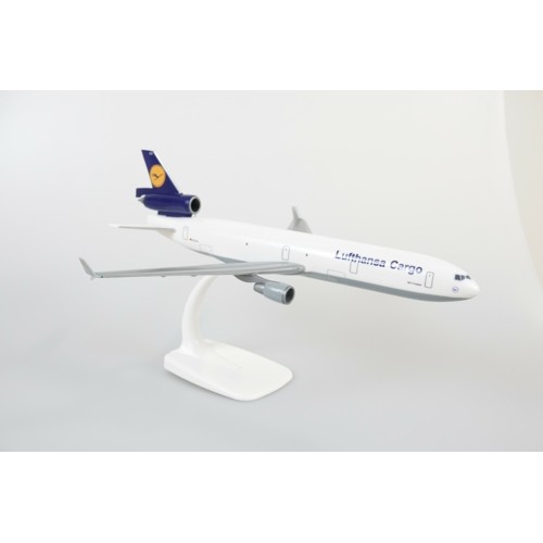 PPCLUFTMD11 - 1/200 LUFTHANSA CARGO MD-11F SNAP-FIT