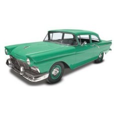 RVM4283 - 1/25 1957 FORD CUSTOM 2 N 1 (PLASTIC KIT)