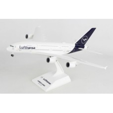 SKR1032 - 1/200 LUFTHANSA A380 W/GEAR NEW LIVERY