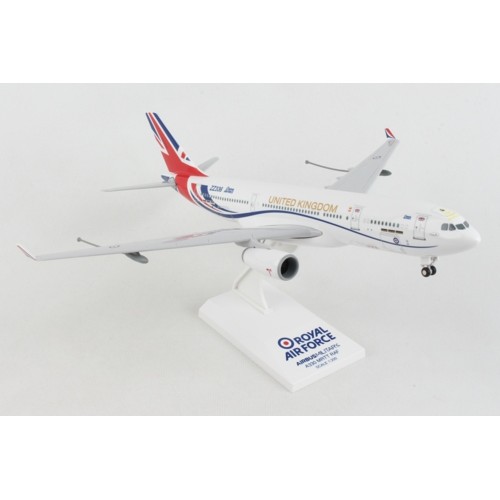 SKR1058 - 1/200 A330 VOYAGER VESPINA ZZ336 WITH GEAR (PLASTIC MODEL)