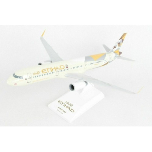 SKR1071 - 1/200 ETIHAD A321 (PLASTIC MODEL)