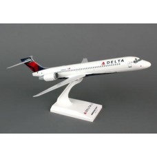 SKR760 - 1/130 DELTA 717 NEW LIVERY
