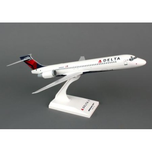 SKR760 - 1/130 DELTA 717 NEW LIVERY