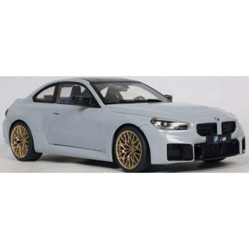 SOL1812905 - 1/18 BMW M2 CS BROOKLYN GREY 2025