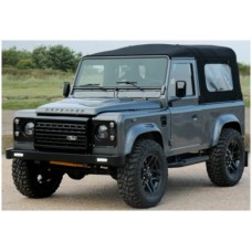 SOL1813501 - 1/18 LAND ROVER DEFENDER 90 SHORT W/REAR COVER MAT SILVER 2016