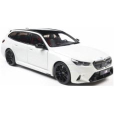 SOL1814802 - 1/18 BMW M5 TOURING ALPINE WHITE SOLID 2025