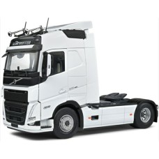 SOL2400103 - 1/24 2021 VOLVO FH GLOBETROTTER XL WHITE 2021