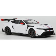 SOL4318303 - 1/43 FORD MUSTANG GTD FROZEN WHITE 2025
