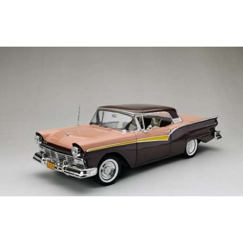 SUNH1345 - 1/18 FORD FAIRLANE 500 SKYLINER BROWN 1957