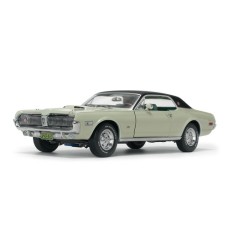 SUNH1573 - 1/18 MERCURY COUGAR XR7G SEAFOAM GREEN 1968
