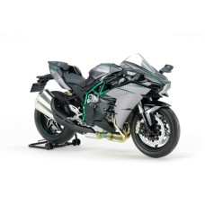 TAM14136 - 1/12 KAWASAKI NINJA H2 CARBON (PLASTIC KIT)