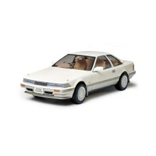 TAM24064 - 1/24 TOYOTA SOARER 3.0 GT (PLASTIC KIT)