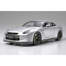 TAM24300 - 1/24 NISSAN GT-R