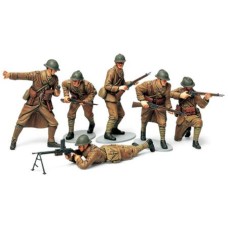 TAM35288 - 1/35 WWII FRENCH INFANTRY SET (PLASTIC KIT)